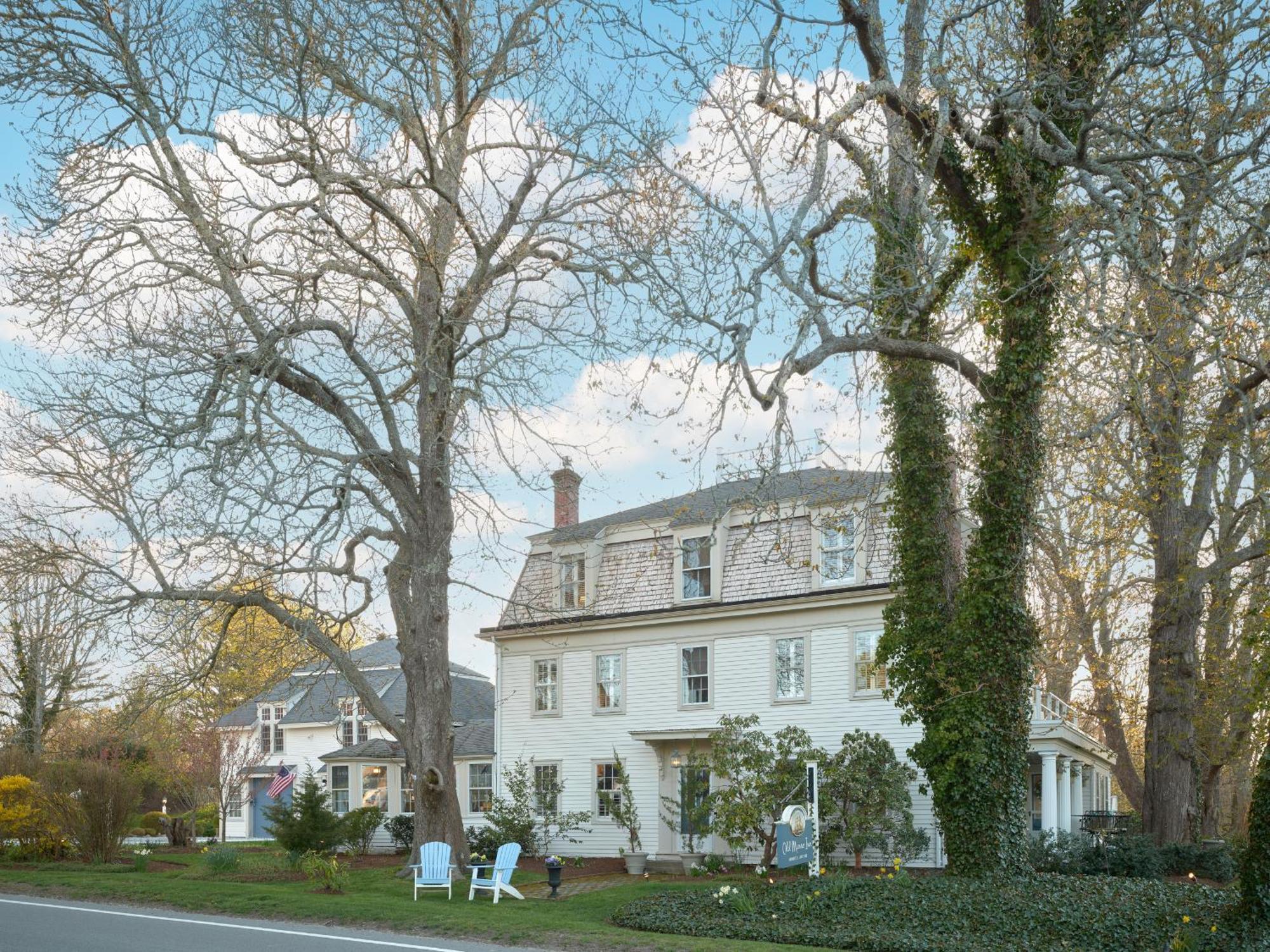Old Manse Inn Brewster Exterior photo